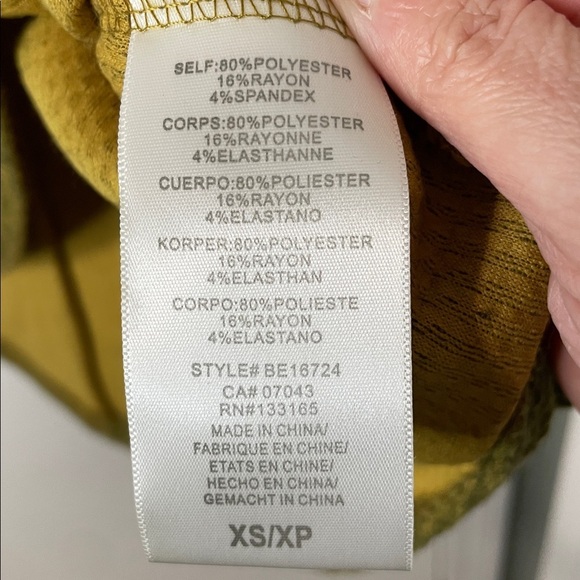 Anthropologie Eri + Ali Meyer Buttoned Pullover Olive Green Oversized Sweater XS - Picture 7 of 7